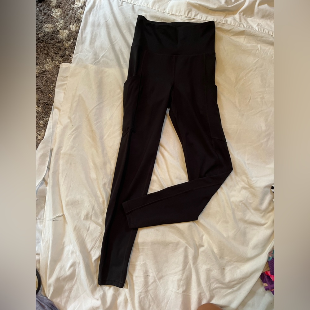 American eagle black leggings size small with pockets